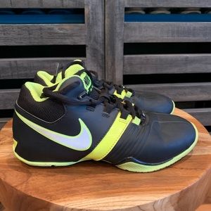 Boys Nike Shoes size 3y.